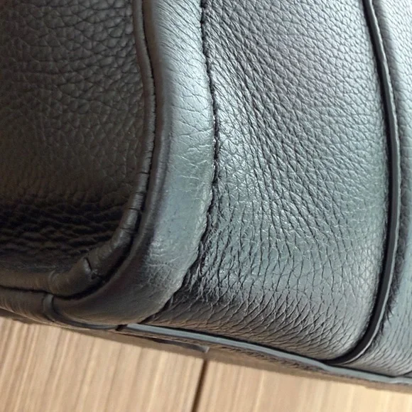 Marc Jacobs Black Leather The Tote Bag - Picture 5 of 12